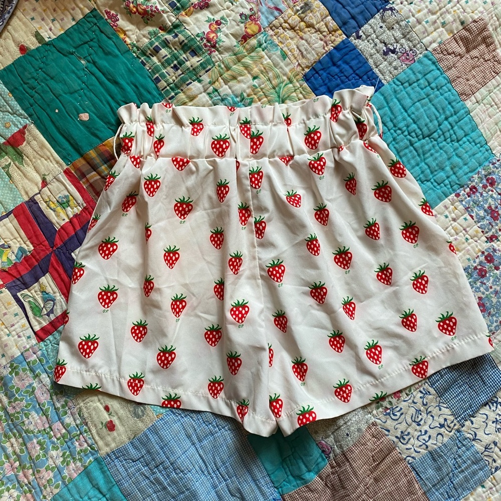 Strawberry Shorts